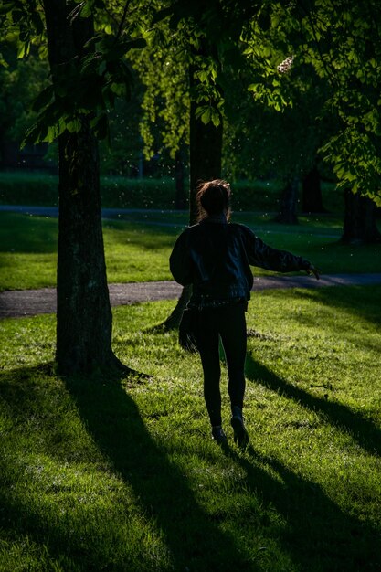 5 unexpected benefits of mindful walking: a 3-month experiment