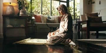 Mindful Decluttering: Peace in Your Home in 1 Weekend - Cover Image