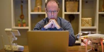 Improve Your Focus: 5 Strategies to Eliminate Distractions - Cover Image