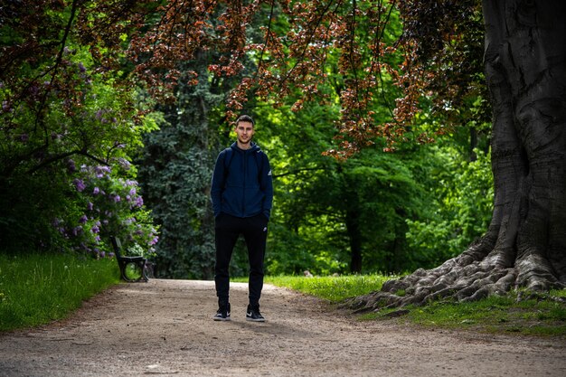 Mindful Walking: New Study Shows 18% Stress Reduction in Adults Over 40